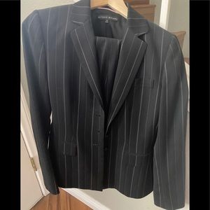 Antonio Melani pants suit -excellent condition